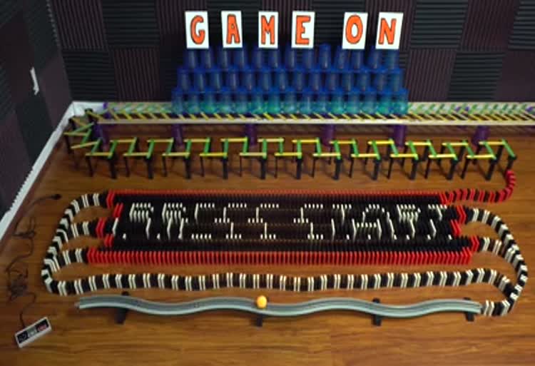 یک میلیون قطعه دومینو