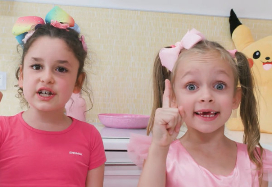 برنامه کودک مایا و مری آهنگ ویروس ها