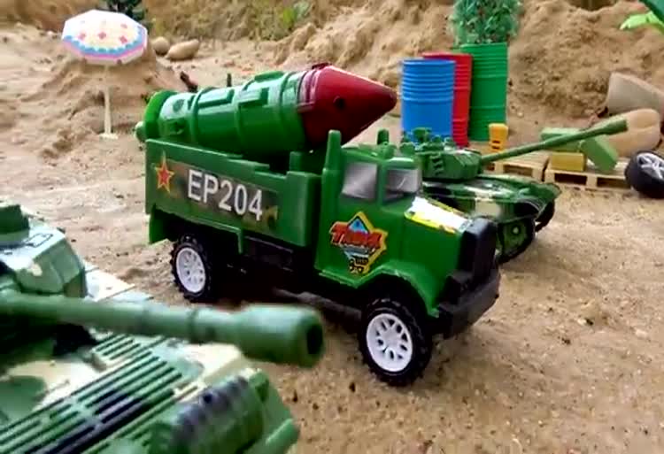 برنامه کودک بیبو / تانک موشک اسباب بازی 