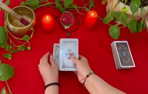 پیام تاروت برای امروز 8 شهریور چهارشنبه