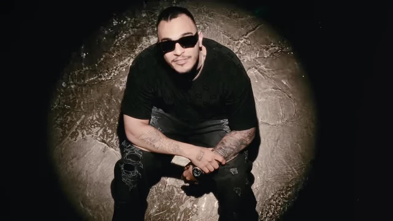 موزیک ویدیو نمیشه باورم مهیار 